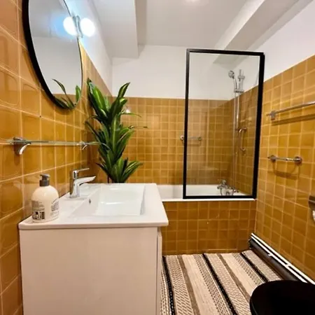 Le Camaieu Yourhosthelper Apartment